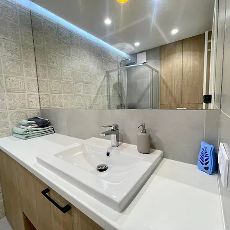 Time&house Pileckiego Przy Centrum Onkologi I Klinice Novum Na Wylacznosc Pokoj,sypialnia,lozko, Lazienka,kuchnia *