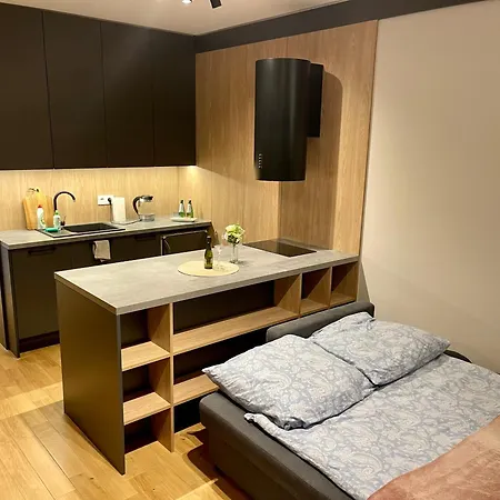 公寓 Time&house Pileckiego Przy Centrum Onkologi I Klinice Novum Na Wylacznosc Pokoj,sypialnia,lozko, Lazienka,kuchnia *