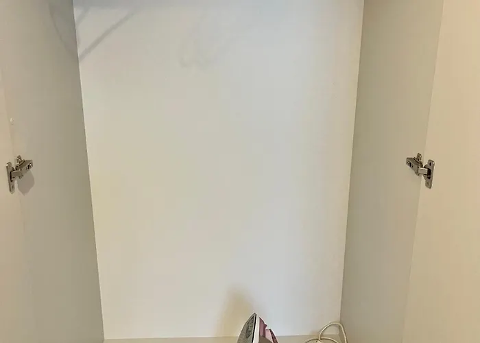 Time&house Pileckiego Przy Centrum Onkologi I Klinice Novum Na Wylacznosc Pokoj,sypialnia,lozko, Lazienka,kuchnia