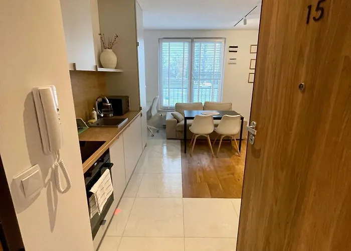 Lägenhet Time&house Pileckiego Przy Centrum Onkologi I Klinice Novum Na Wylacznosc Pokoj,sypialnia,lozko, Lazienka,kuchnia