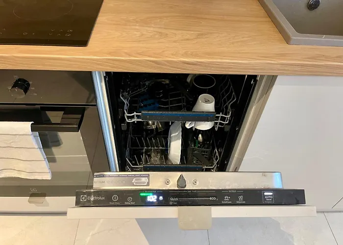 Time&house Pileckiego Przy Centrum Onkologi I Klinice Novum Na Wylacznosc Pokoj,sypialnia,lozko, Lazienka,kuchnia Lägenhet *