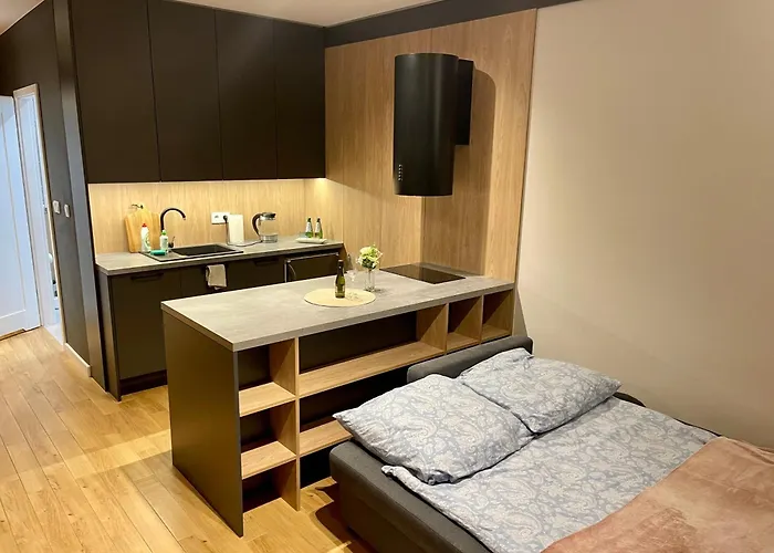 Lägenhet Time&house Pileckiego Przy Centrum Onkologi I Klinice Novum Na Wylacznosc Pokoj,sypialnia,lozko, Lazienka,kuchnia *