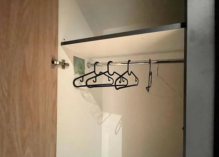 Time&house Pileckiego Przy Centrum Onkologi I Klinice Novum Na Wylacznosc Pokoj,sypialnia,lozko, Lazienka,kuchnia