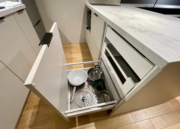 Lägenhet Time&house Pileckiego Przy Centrum Onkologi I Klinice Novum Na Wylacznosc Pokoj,sypialnia,lozko, Lazienka,kuchnia *