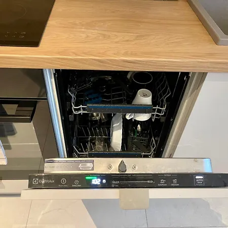 Time&house Pileckiego Przy Centrum Onkologi I Klinice Novum Na Wylacznosc Pokoj,sypialnia,lozko, Lazienka,kuchnia דירה *