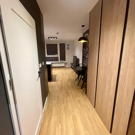 Time&house Pileckiego Przy Centrum Onkologi I Klinice Novum Na Wylacznosc Pokoj,sypialnia,lozko, Lazienka,kuchnia * ורשה