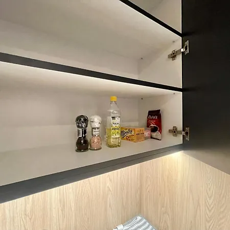 شقة Time&house Pileckiego Przy Centrum Onkologi I Klinice Novum Na Wylacznosc Pokoj,sypialnia,lozko, Lazienka,kuchnia