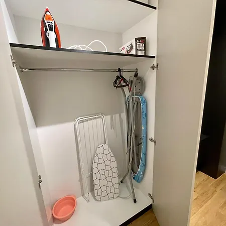 Time&house Pileckiego Przy Centrum Onkologi I Klinice Novum Na Wylacznosc Pokoj,sypialnia,lozko, Lazienka,kuchnia شقة