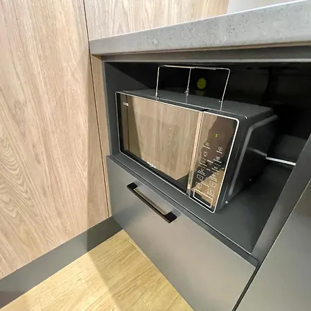 شقة Time&house Pileckiego Przy Centrum Onkologi I Klinice Novum Na Wylacznosc Pokoj,sypialnia,lozko, Lazienka,kuchnia