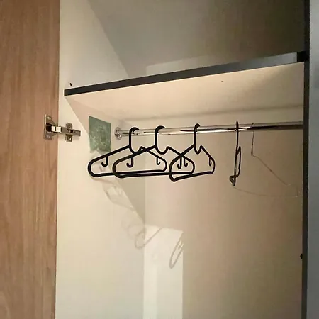 Time&house Pileckiego Przy Centrum Onkologi I Klinice Novum Na Wylacznosc Pokoj,sypialnia,lozko, Lazienka,kuchnia