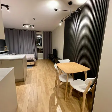 Time&house Pileckiego Przy Centrum Onkologi I Klinice Novum Na Wylacznosc Pokoj,sypialnia,lozko, Lazienka,kuchnia شقة *