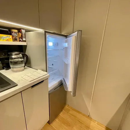 Time&house Pileckiego Przy Centrum Onkologi I Klinice Novum Na Wylacznosc Pokoj,sypialnia,lozko, Lazienka,kuchnia *