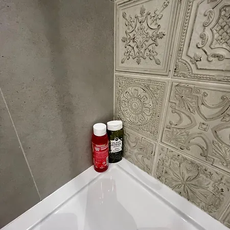 Time&house Pileckiego Przy Centrum Onkologi I Klinice Novum Na Wylacznosc Pokoj,sypialnia,lozko, Lazienka,kuchnia דירה ורשה