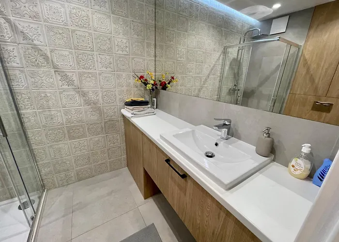 Time&house Pileckiego: Exclusive Near Oncology Center *