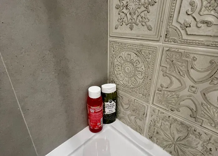 Time&house Pileckiego: Exclusive Near Oncology Center Apartment Warsaw