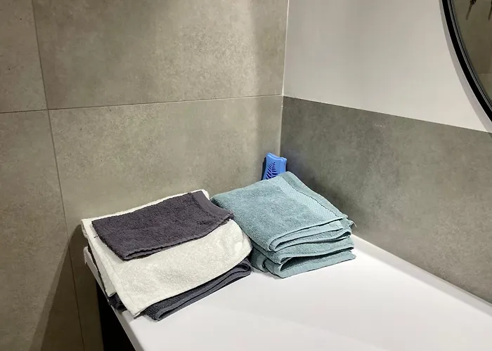 Time&house Pileckiego: Exclusive Near Oncology Center Apartment *