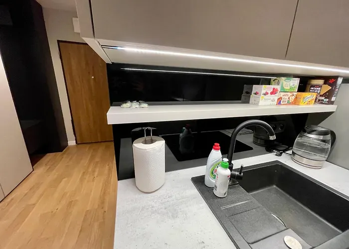 Time&house Pileckiego: Exclusive Near Oncology Center Apartment Warsaw