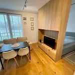Apartment Time&house Pileckiego: Exclusive Near Oncology Center *