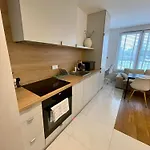 Time&house Pileckiego: Exclusive Near Oncology Center Apartment