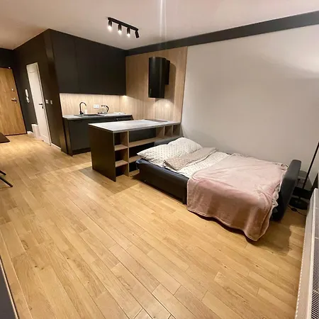 Time&house Pileckiego Przy Centrum Onkologi I Klinice Novum Na Wylacznosc Pokoj,sypialnia,lozko, Lazienka,kuchnia