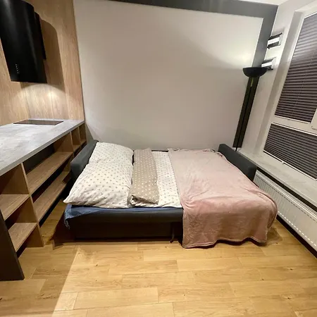 Daire Time&house Pileckiego Przy Centrum Onkologi I Klinice Novum Na Wylacznosc Pokoj,sypialnia,lozko, Lazienka,kuchnia *